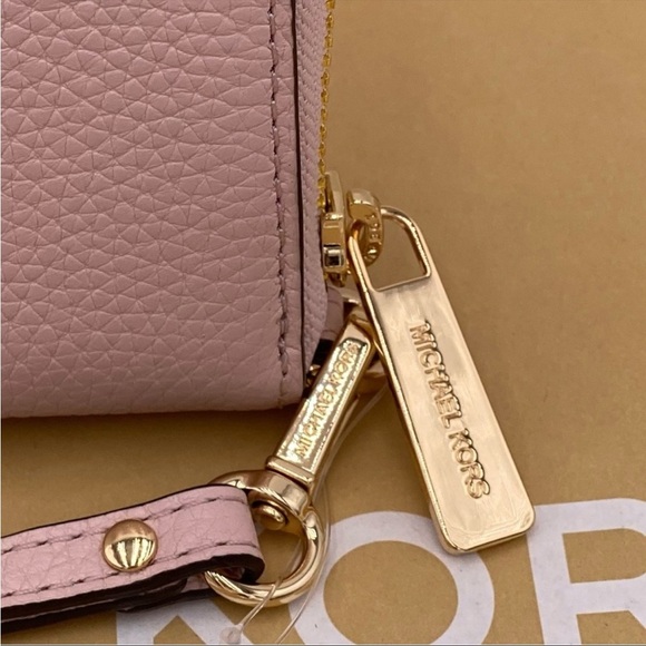 Michael Kors Jet Set Travel Wallet Phone Case Wristlet Pink - Picture 6 of 10